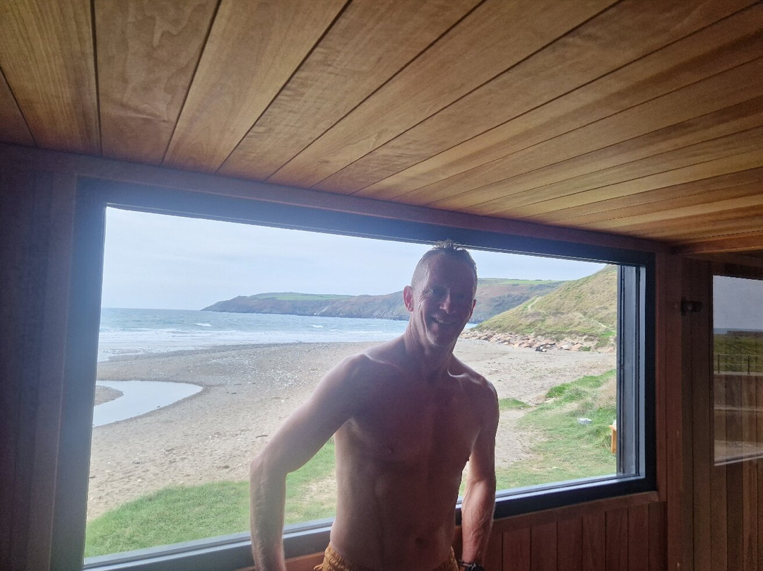 Sauna Môr - Llŷn's Sauna By The Sea