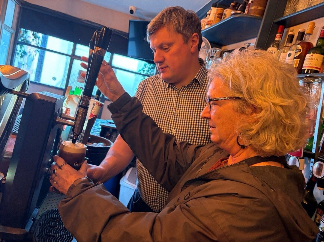 Mcdonnells Bar & Undertakers-Belmullet必去景点