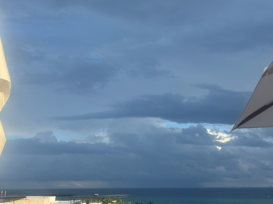 The Roof 28 - At The Reef 28-普拉亚德尔卡曼必去景点