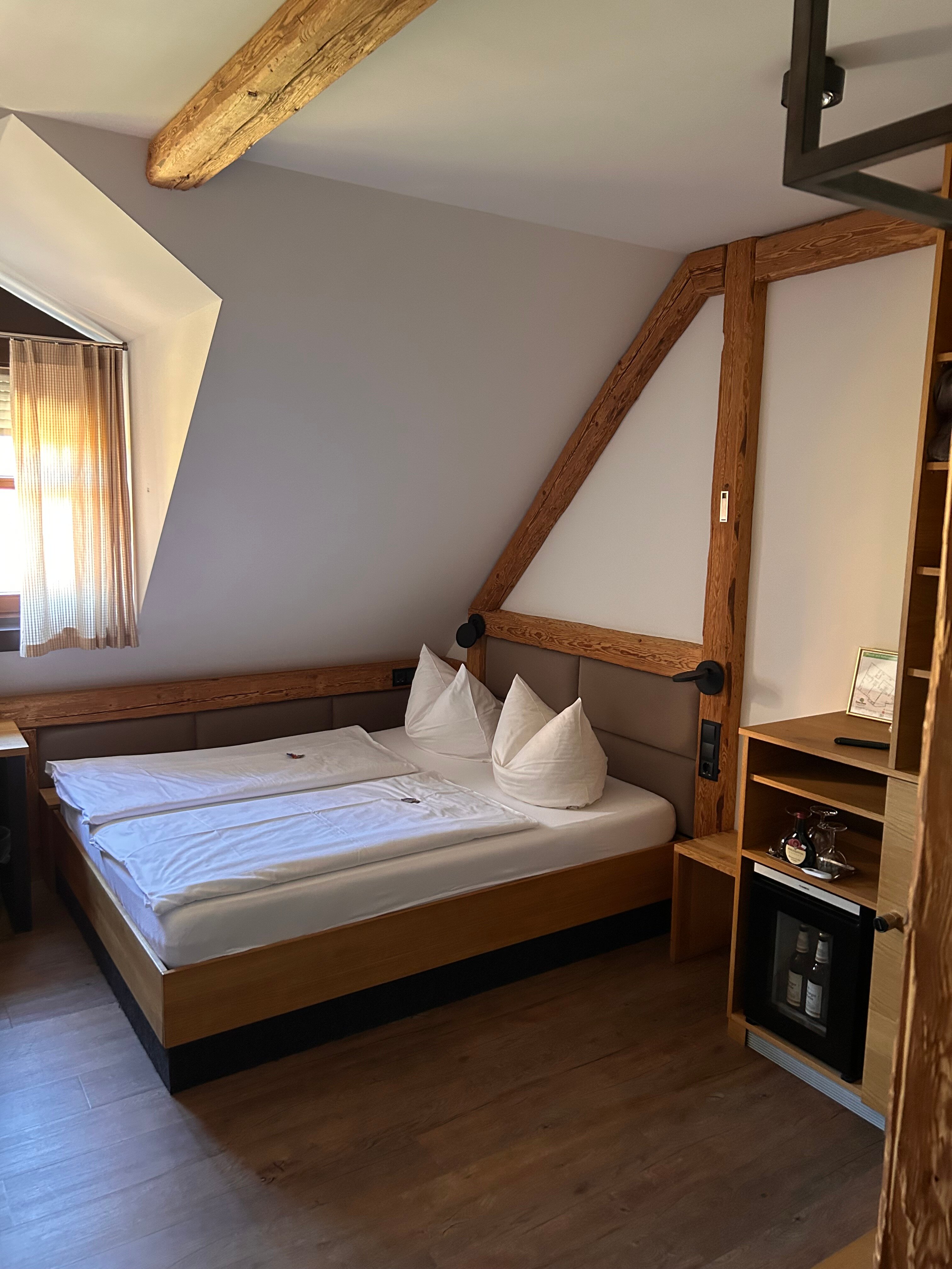 Hotel Gruener Baum-官方