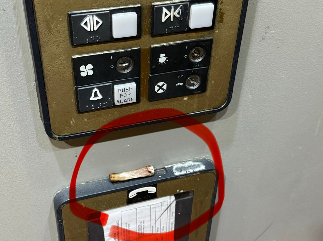 Days Inn & Suites by Wyndham Cedar Rapids主图