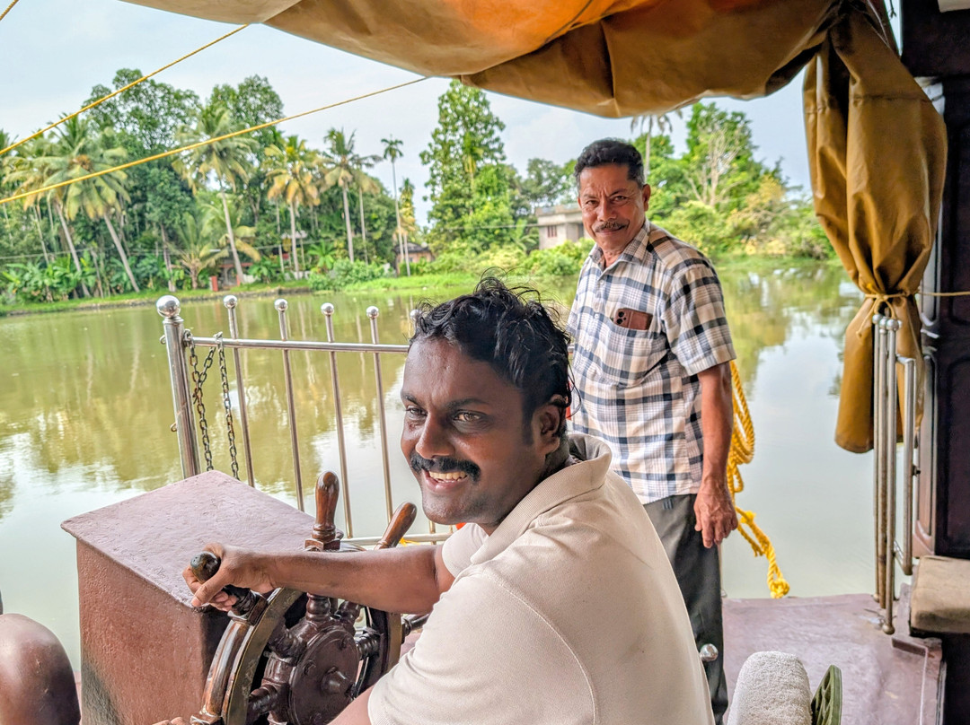 Rose Gardens Tours and Travels-慕那尔必去景点