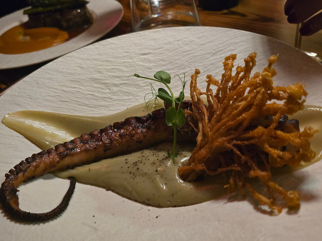 LUMIÈRE Restaurante Bar