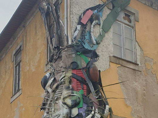 Half Rabbit by Bordalo II-加亚新城必去景点