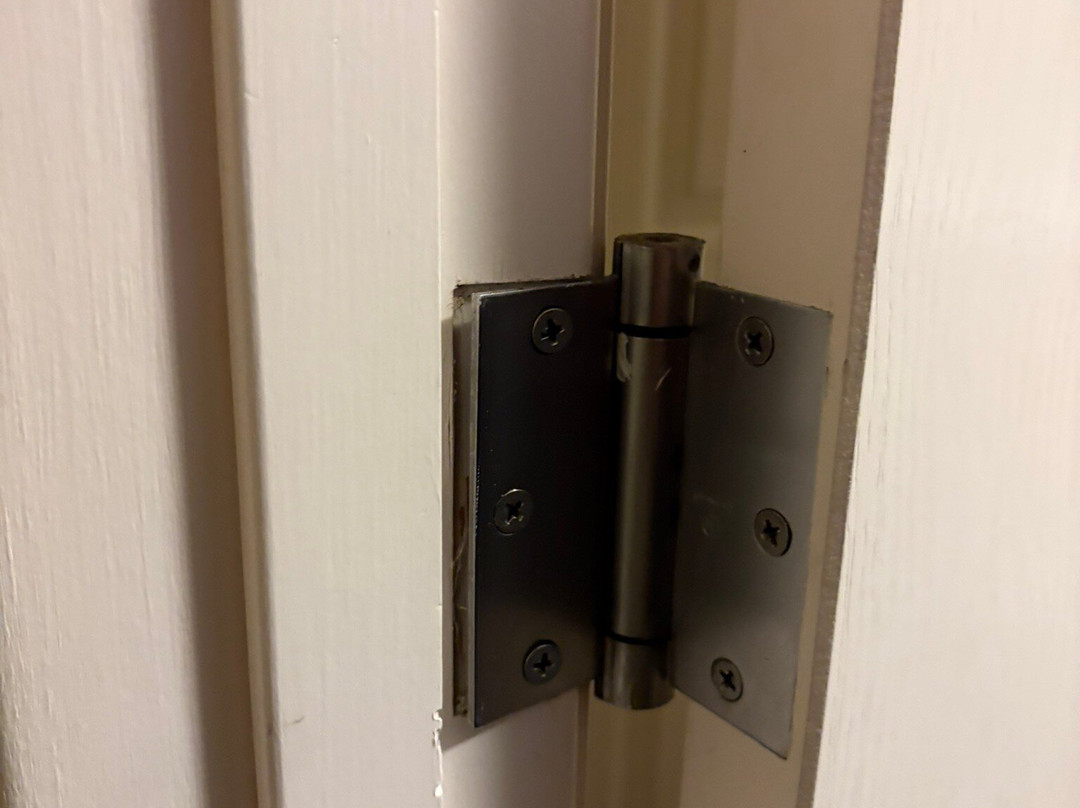 威奇托东北蜡木套房酒店主图