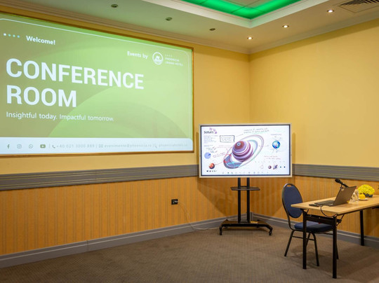 腓尼基大酒店主图