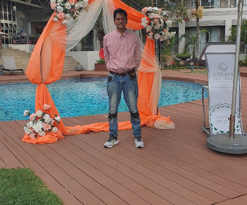 哈拉雷克里斯塔酒店主图