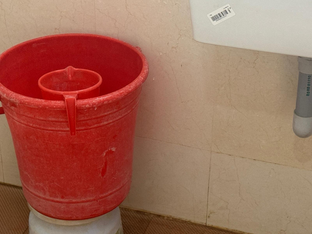 Hotel Vels Court主图