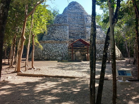 Conciencia Tours & Travel-图伦必去景点