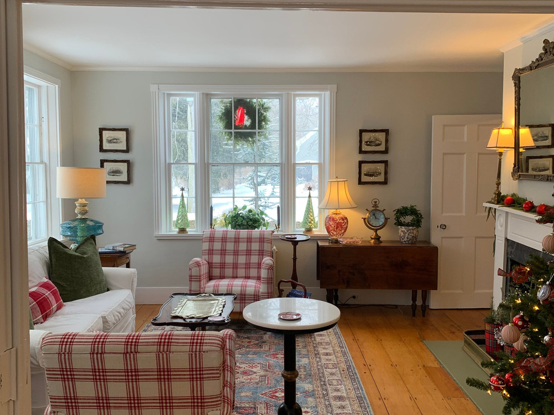 The Village Inn Cape Cod主图