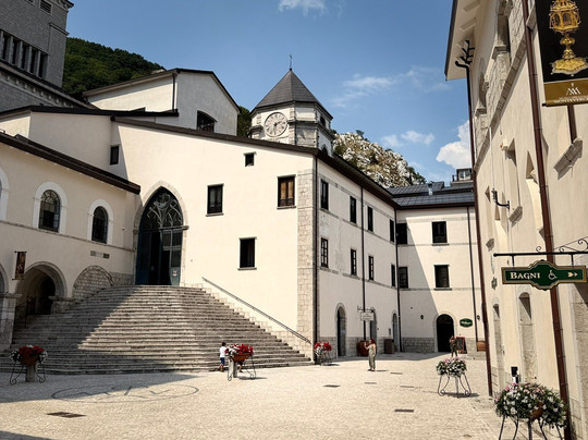 Sanctuary of Montevergine-Mercogliano必去景点