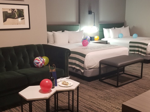 帕索罗伯斯牛津套房酒店主图