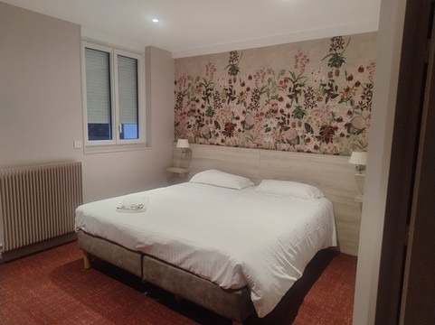 博帕斯图尔旅馆主图