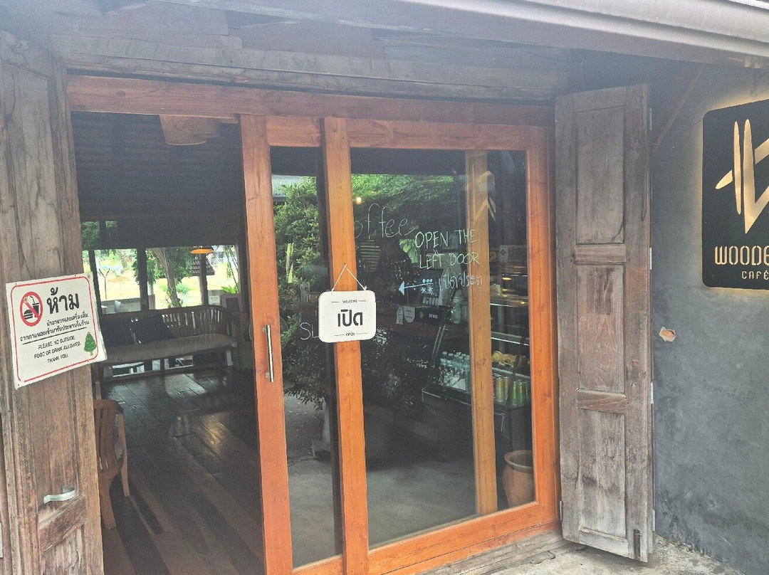 Wooden House Cafe