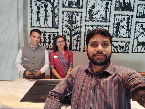 拉普萨亚吉酒店主图