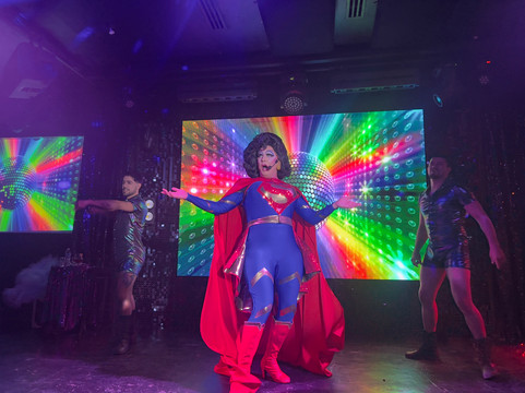 The Palm Cabaret and Bar-瓦拉塔港必去景点