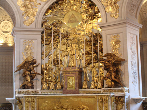 圣礼拜教堂-凡尔赛必去景点