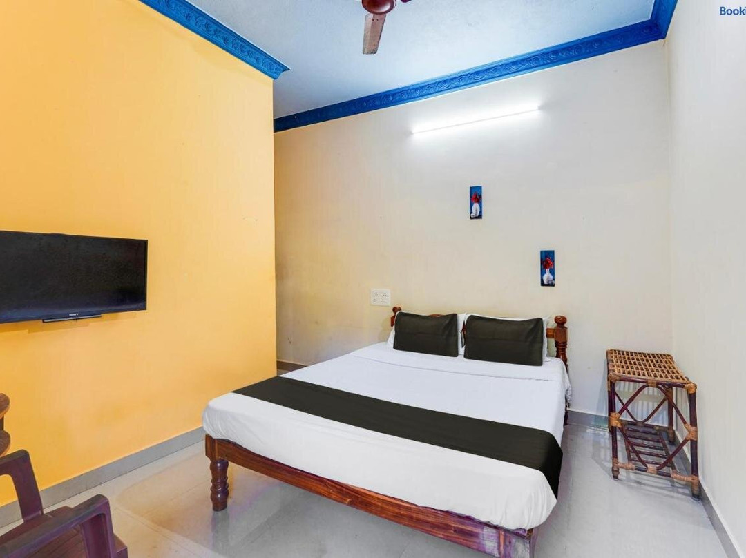 Hotel O Raghul Residency