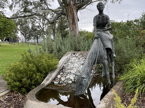 红酋长汽车旅馆主图