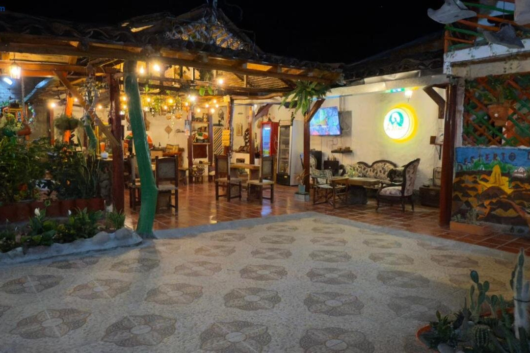 La Liliana Hostal - Gastrobar