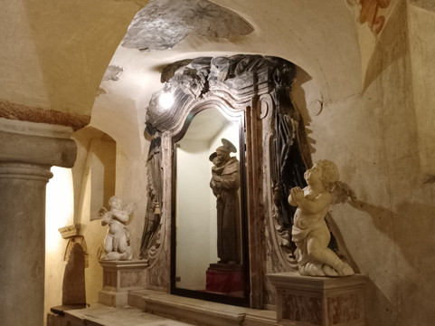 Cattedrale di San Pietro Apostolo-特雷维索必去景点