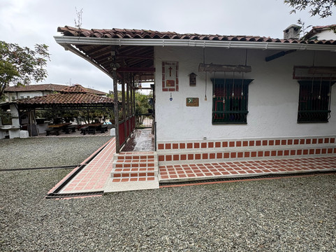 芬卡乡村阿德利塔酒店主图