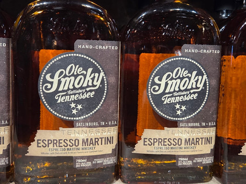 Ole Smoky Whiskey Barrelhouse-盖林柏格必去景点