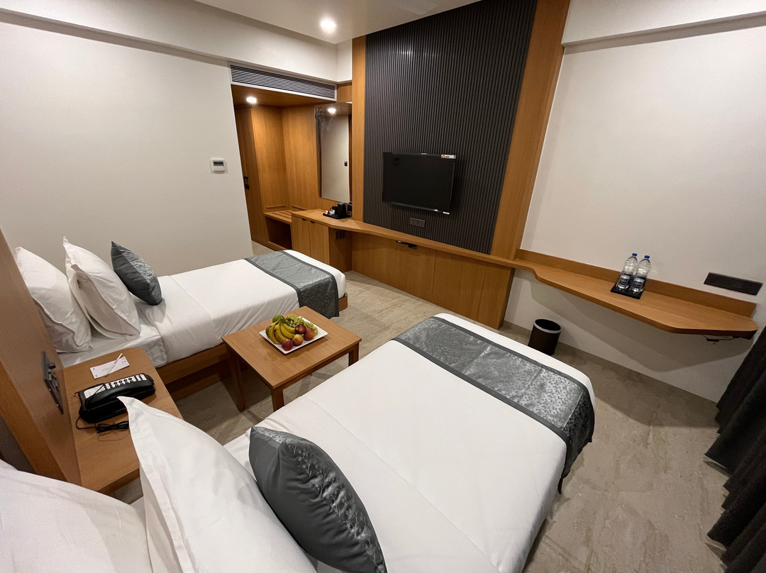 Mastiff Hotel Silver In Jalgaon