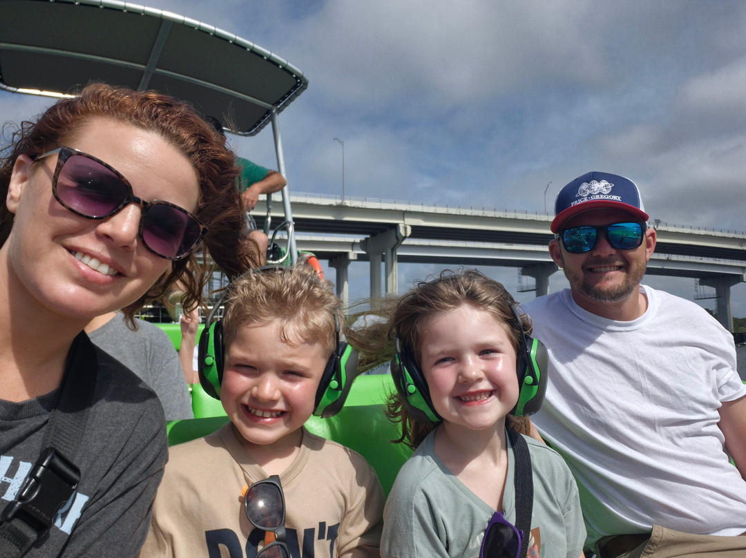 Wild Thang Airboat Tours-巴拿马城海滩必去景点