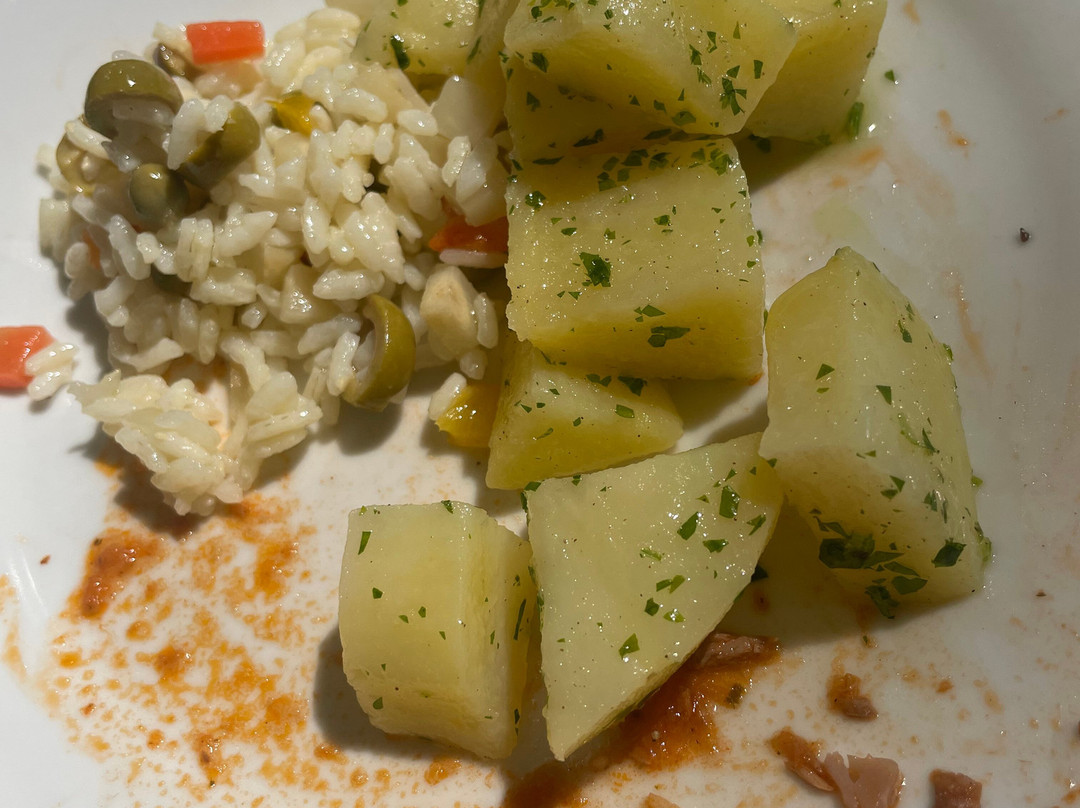 都灵蒙塔尔托城堡酒店主图