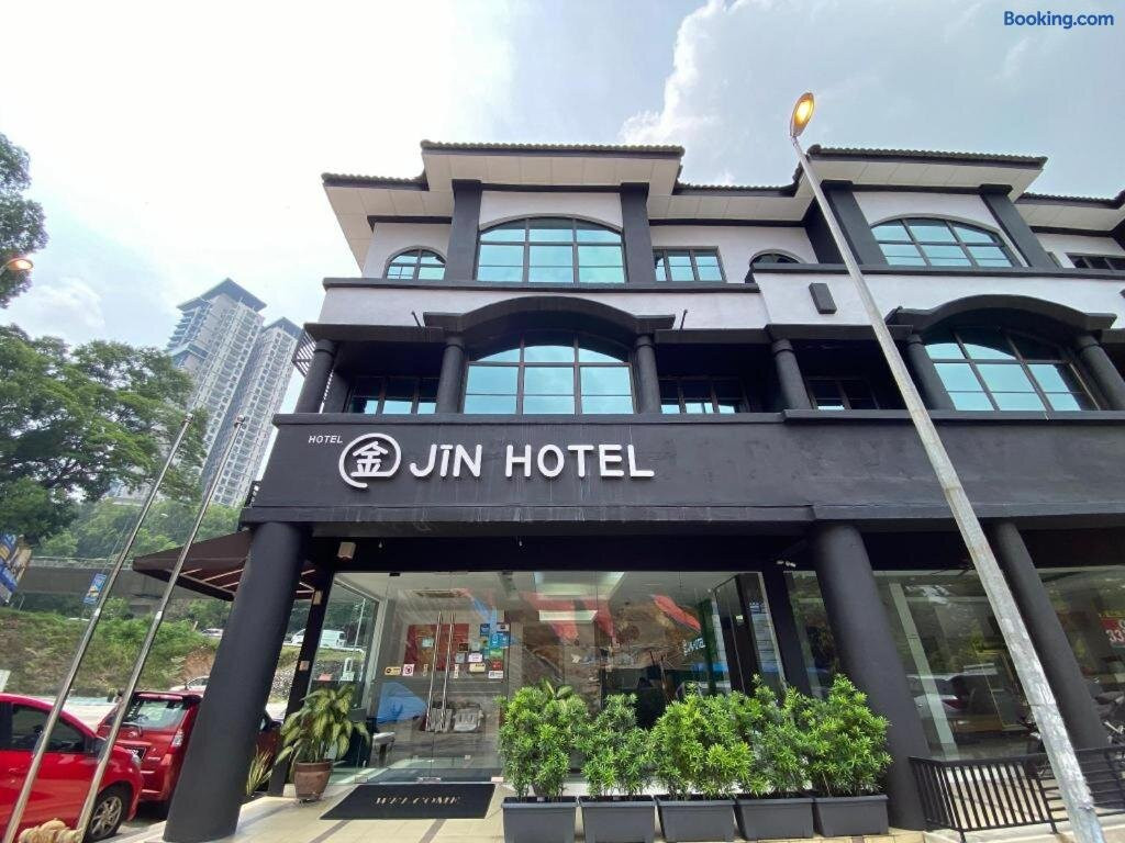 Jin Hotel
