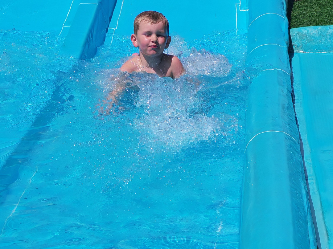 HL里奥白色海滩酒店主图