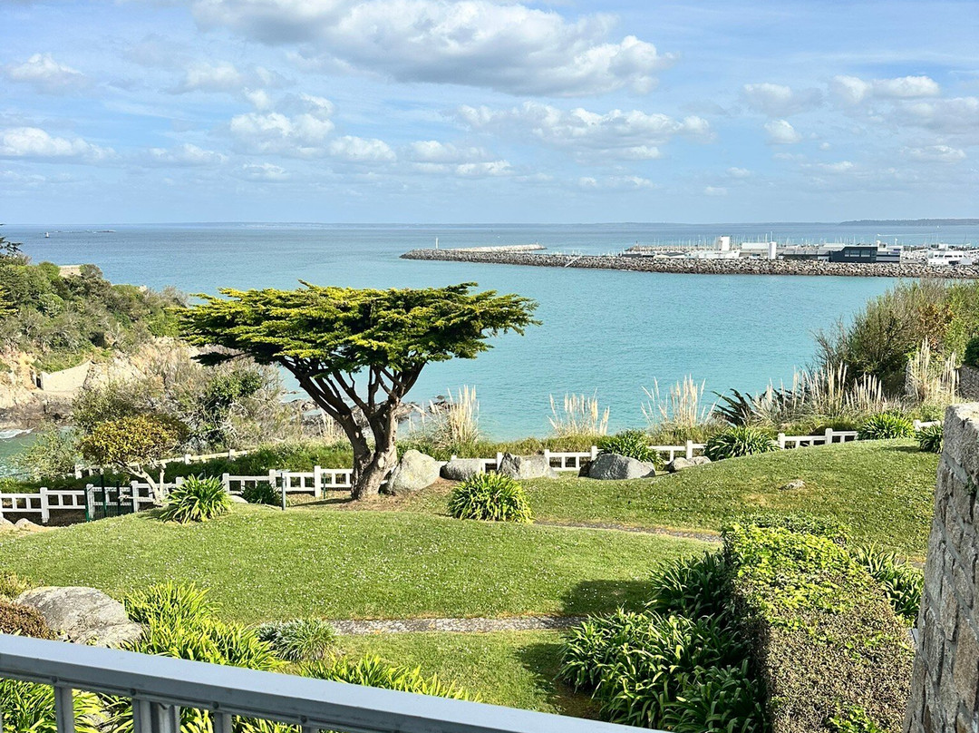 克尔穆尔普瑞福伦斯酒店主图