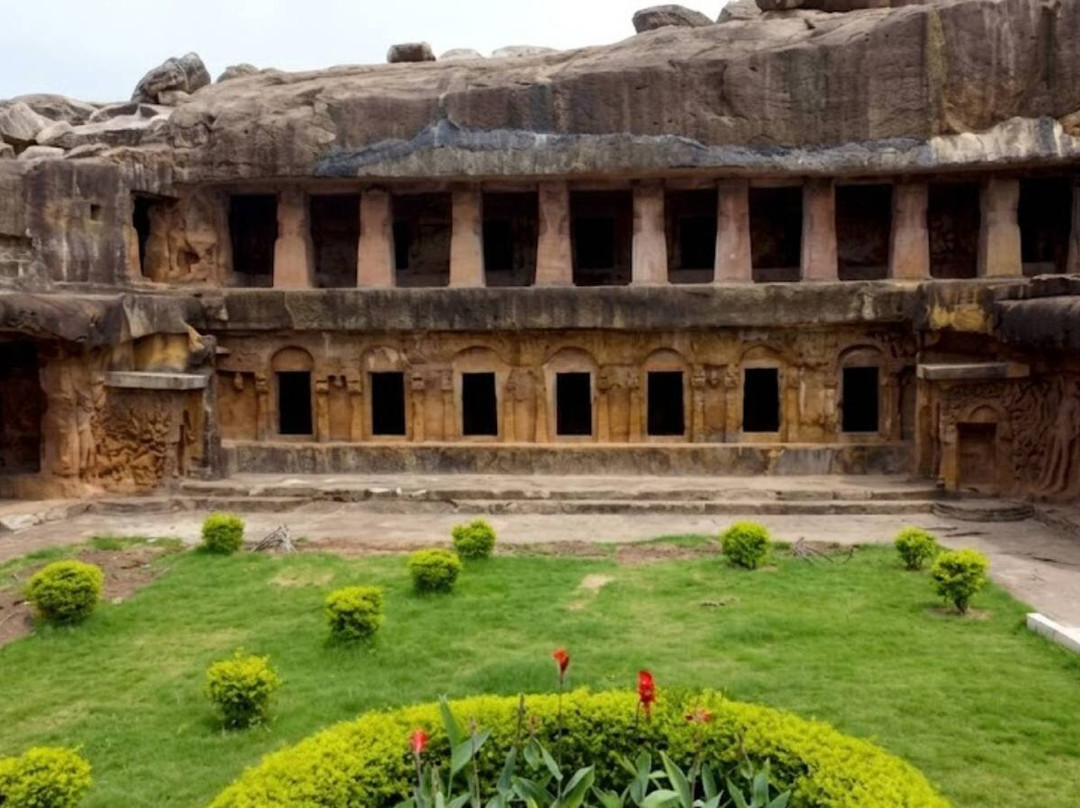 Khandagiri Caves-布巴内斯瓦尔必去景点