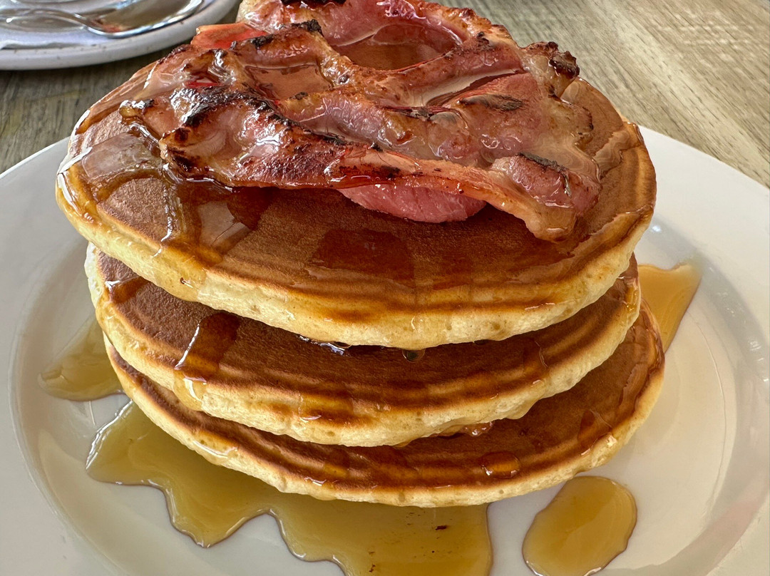 Chapeau Bistro