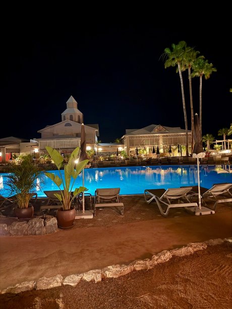 阿德耶海岸巴希亚普林西比阳光酒店 - 全包-旅行者