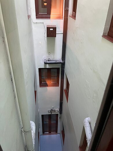 比利牛斯酒店主图