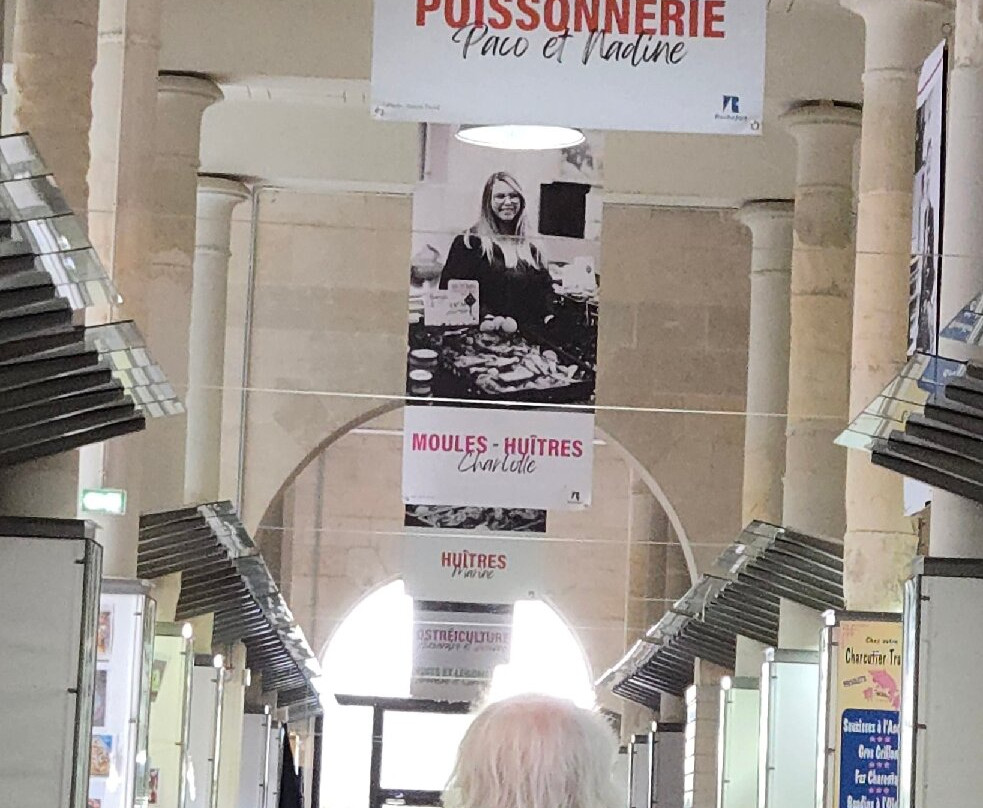 Marché sous les halles-罗什福尔必去景点
