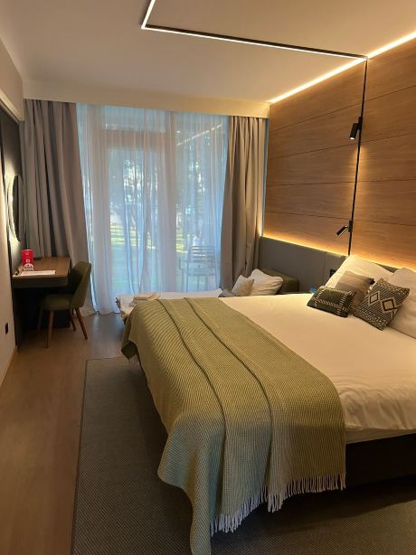 美利亚珊瑚酒店（限成人）-旅行者