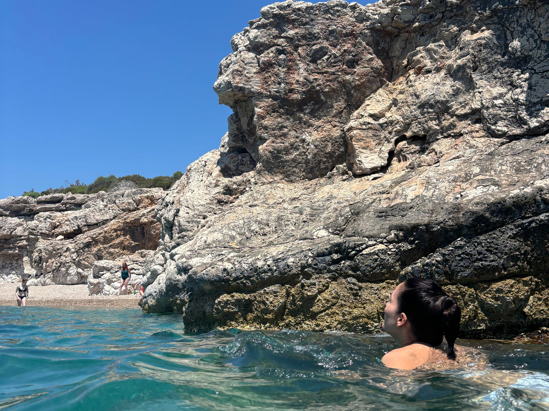 Kaladakia Beach-Marathokampos必去景点