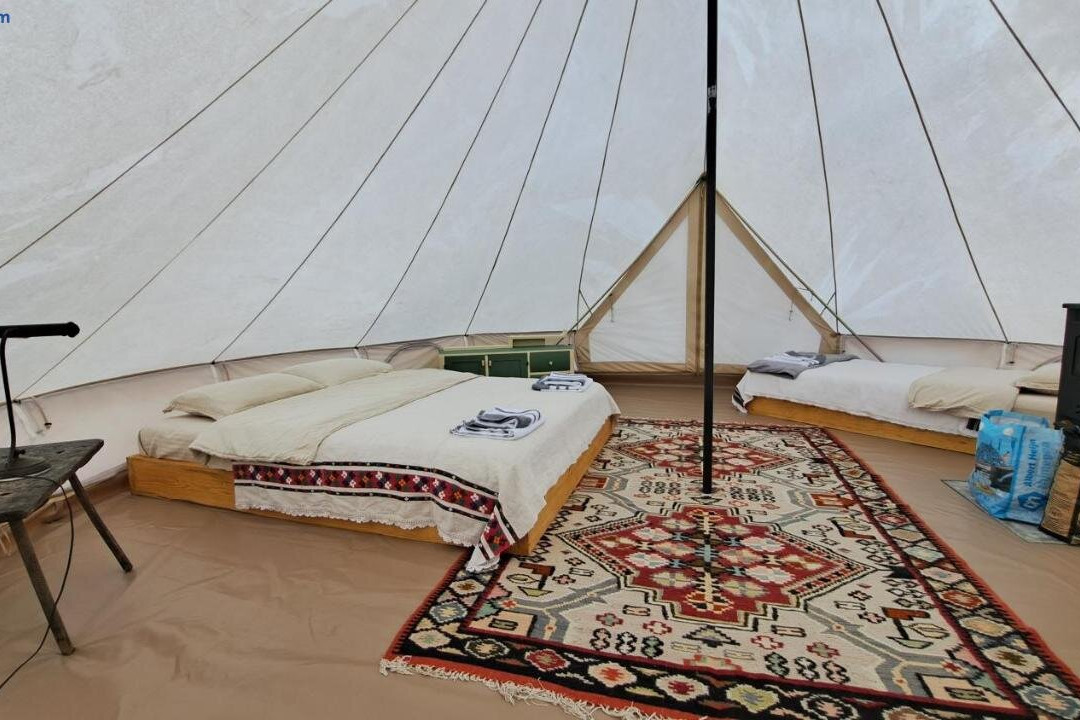 Dolina Glamping & Homes