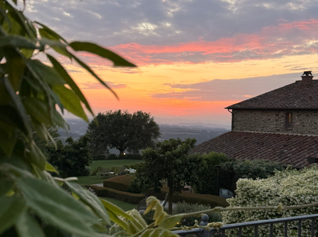 I Borghi dell'Eremo村落主图