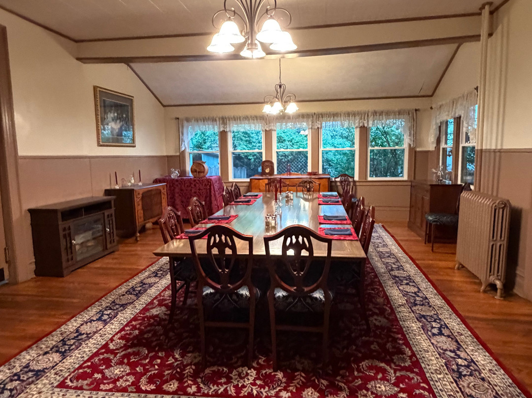 藤蔓小屋旅馆主图