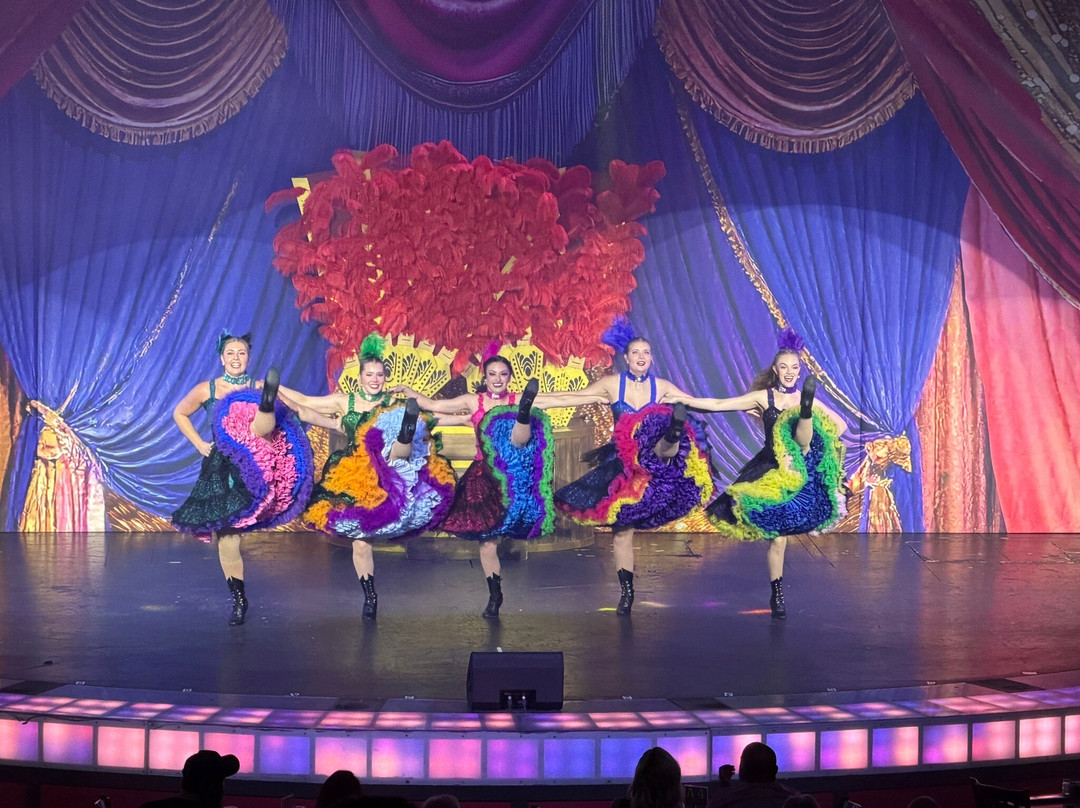 Sneaky Pete's Wild West Dinner Show-威斯康星峡谷必去景点