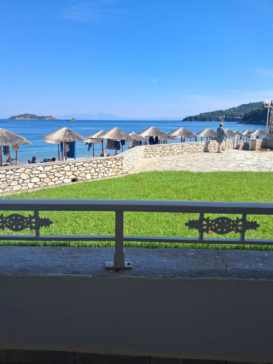 Esperides Beach Hotel-旅行者