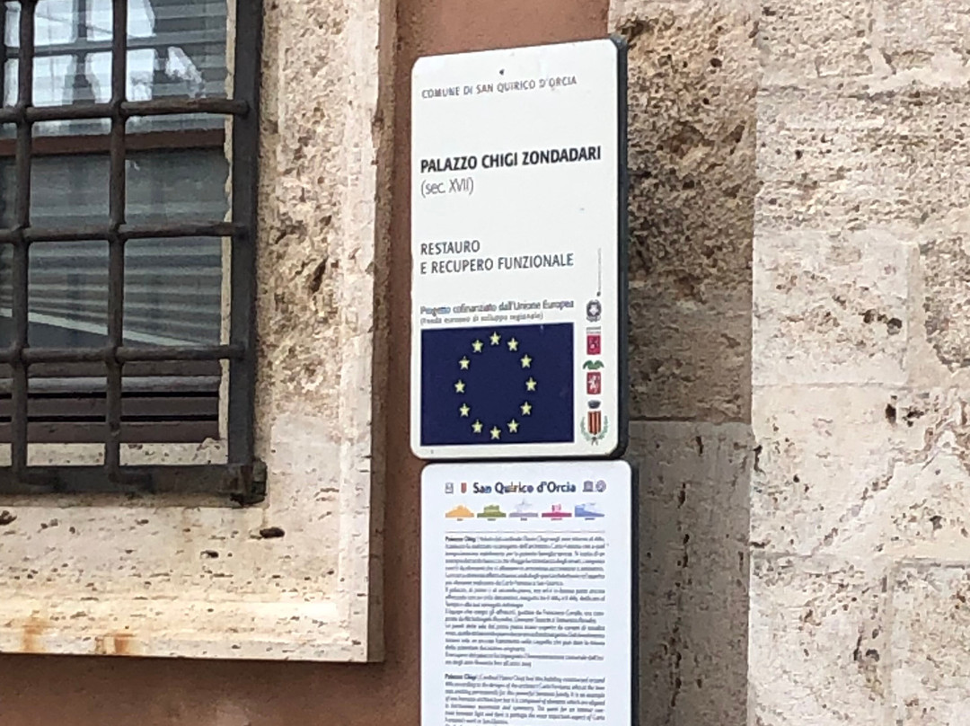 Palazzo Chigi-圣奎里科多尔恰必去景点