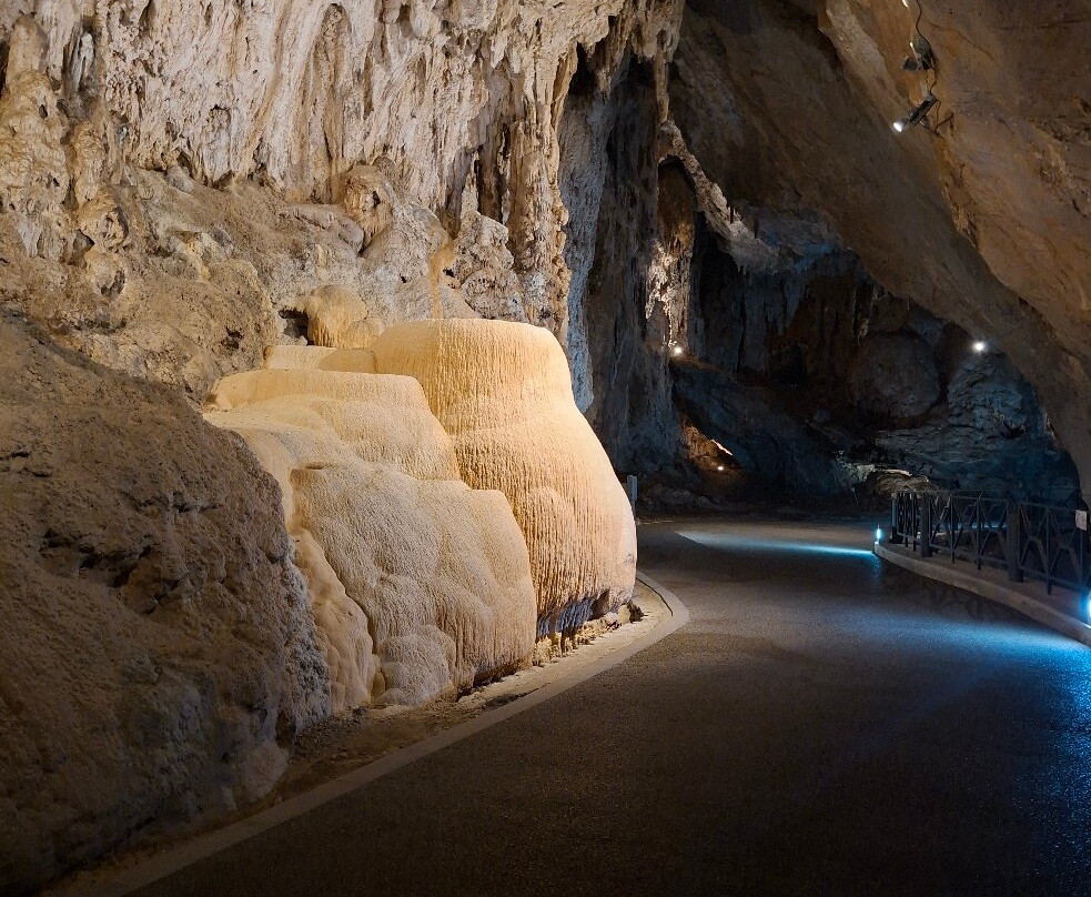 Grotta Di San Giovanni-Domusnovas必去景点