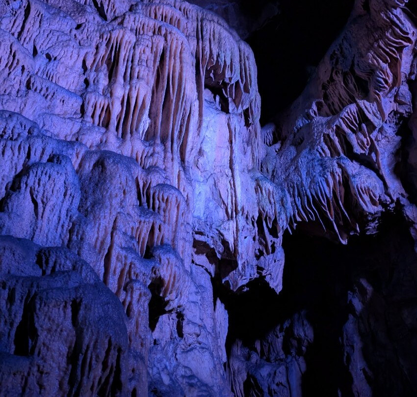 Poole's Cavern & Buxton Country Park-巴克斯顿必去景点