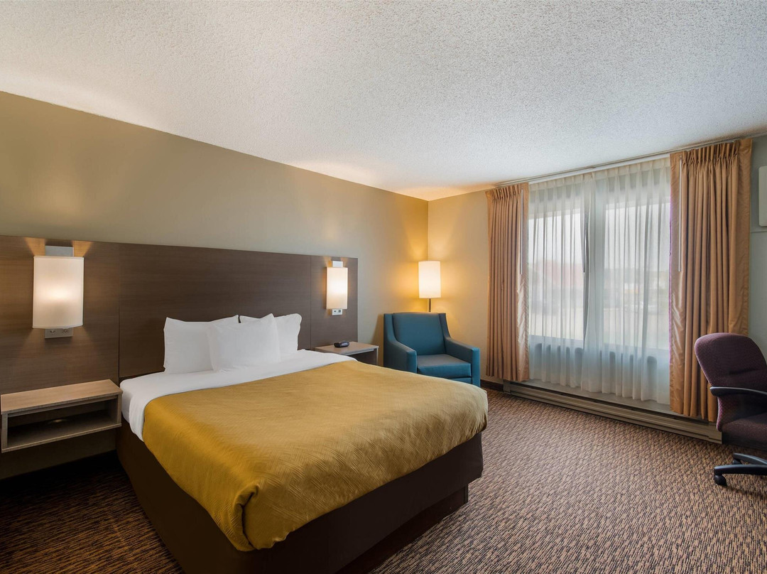 Adolph酒店住宿-Econo Lodge Near Miller Hill Mall