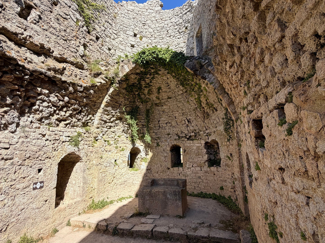 Chateau de Peyrepertuse-Duilhac-sous-Peyrepertuse必去景点